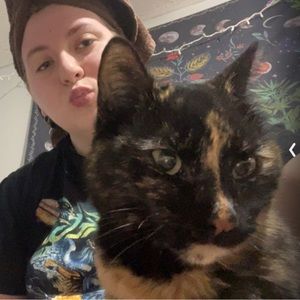 Meet your Posher, Maya